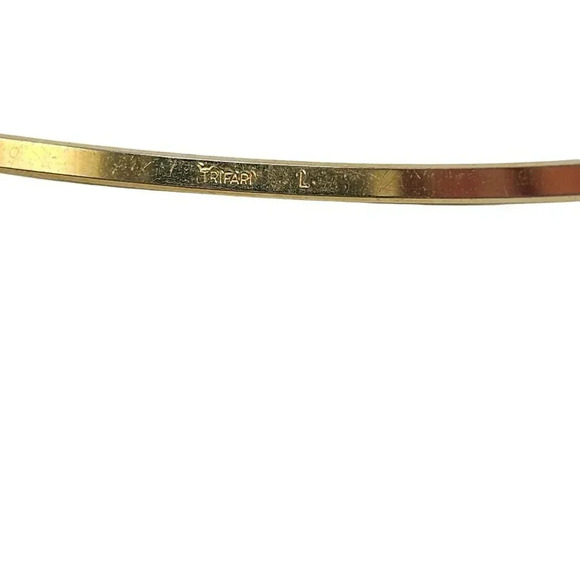 Trifari Dainty Bangle Bracelet Marked L Gold Tone Vintage - Picture 4 of 5